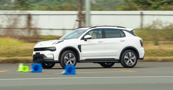 Lái thử xe Lynk & Co